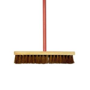 VASSOURA PREFEITURA 60 CM GARI NYLON OU PIACAVA em Pedra Bela SP